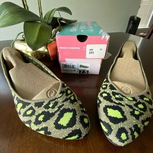 Sketcher New with tags flats